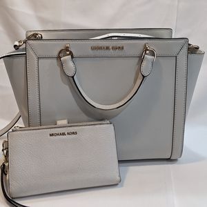 MICHAEL Michael Kors white leather purse and wallet